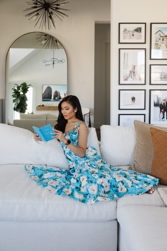 how to decorate with family photos 