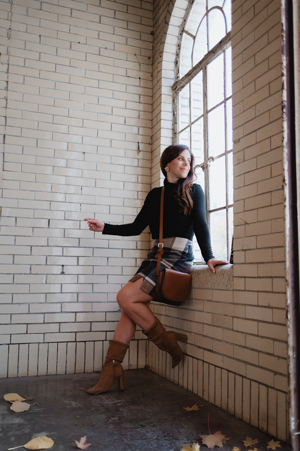 how to style mini skirts in fall